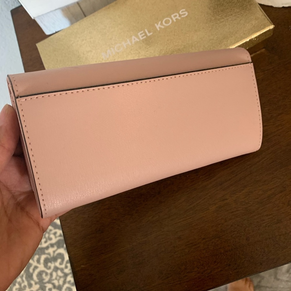Last one ‼️🌸 new MK wallet - Picture 3 of 6